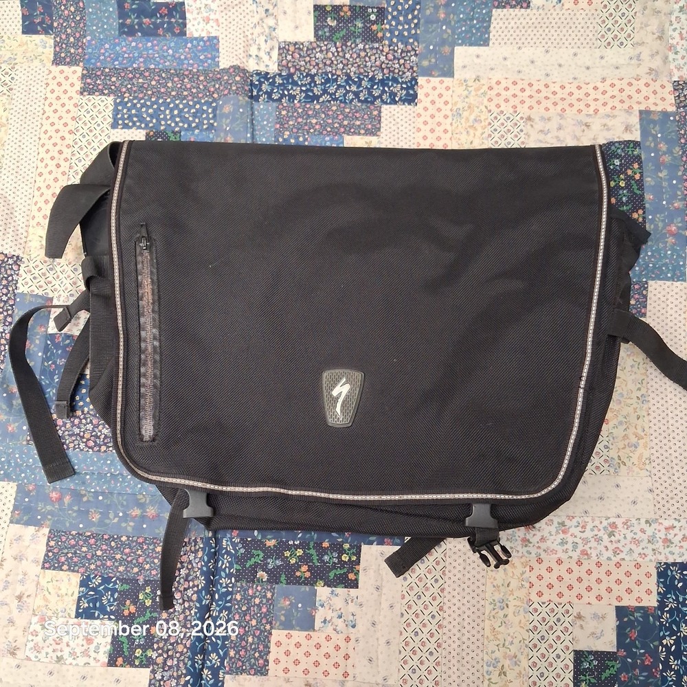 Specialized Black Canvas Messenger Bag Padded Laptop Crossbody Commuter Briefcas